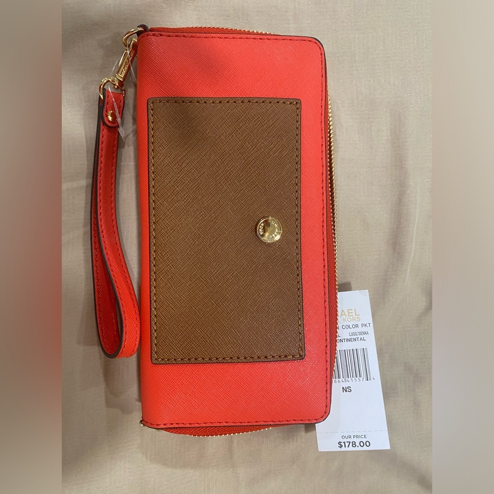 Michael Kors wallet wristlet